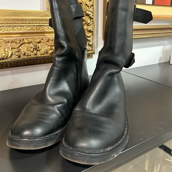 Stylish Black Leather Moto Boots! - Picture 8 of 11